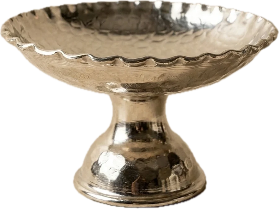 Footed scalloped bowl, 14 cm, white finish